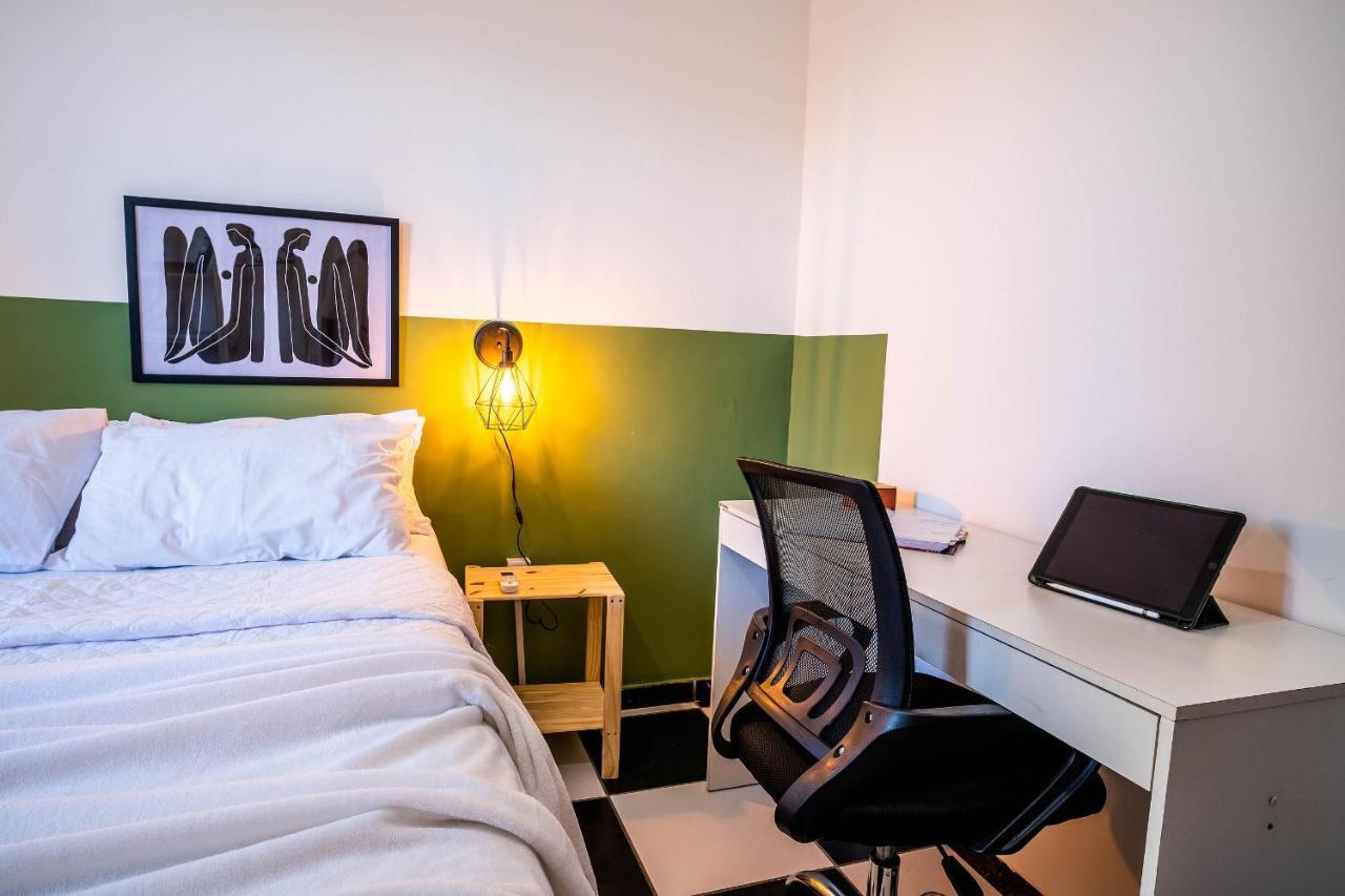 Apto a 300 metro da praia - WIFI 200MB - Netflix - Cozinha equipada - Ar condicionado Rio das Ostras Exterior foto
